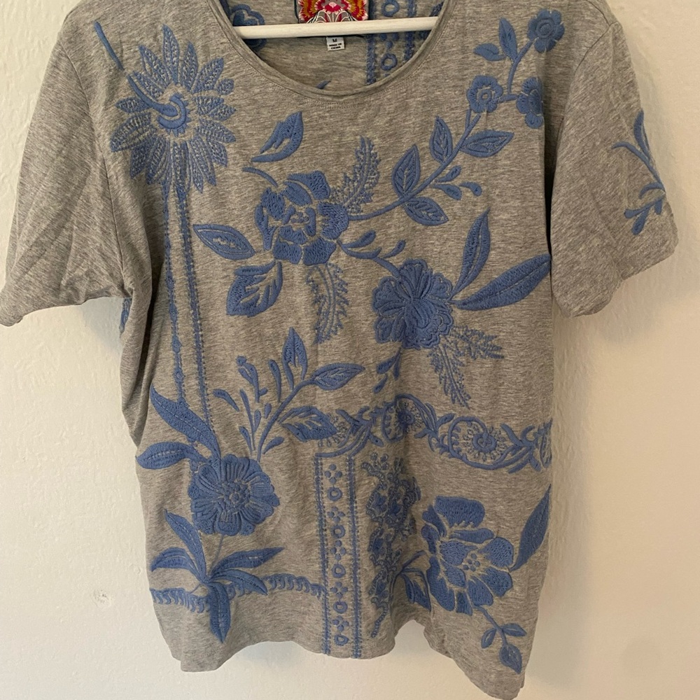 Johnny Was relaxed tee embroidered - Picture 6 of 8